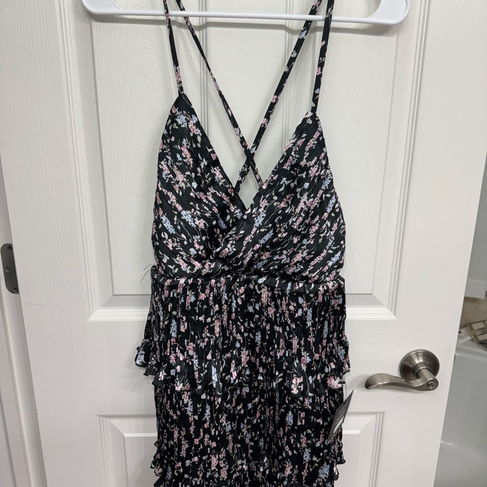 Quaint Cutie Black Floral Pleated Tiered Mini Dress size small - Picture 10 of 13